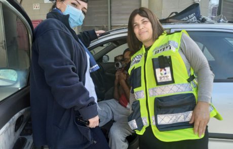 דרמה במכון הטסטים: כלב ננעל ברכב