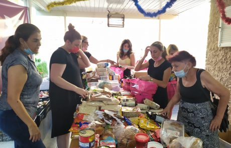 יוזמה מבורכת: בית פתוח לקבלת סלי מזון 📸