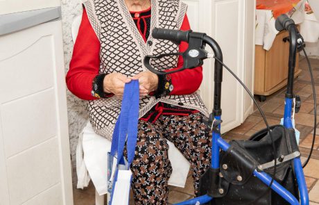 לא מוותרת על ספרים