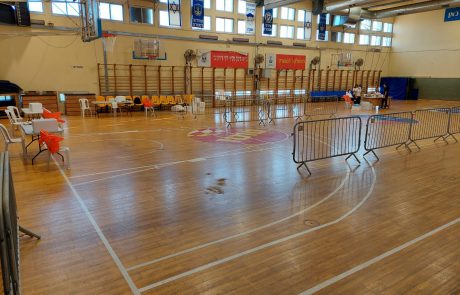 שוברים שיאים