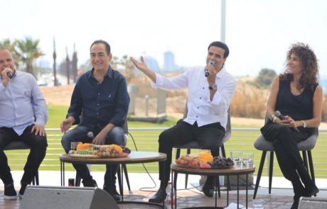 לחם ושעשועים
